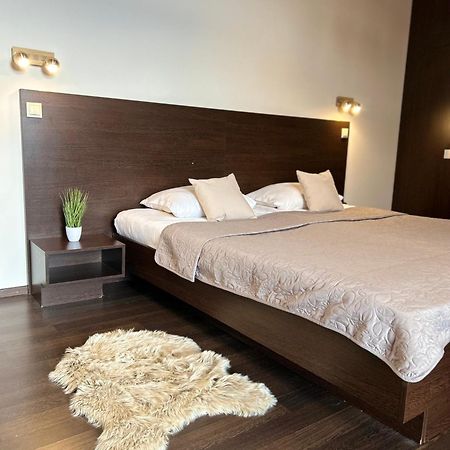 Hotel Ar Golden House à Košice Extérieur photo
