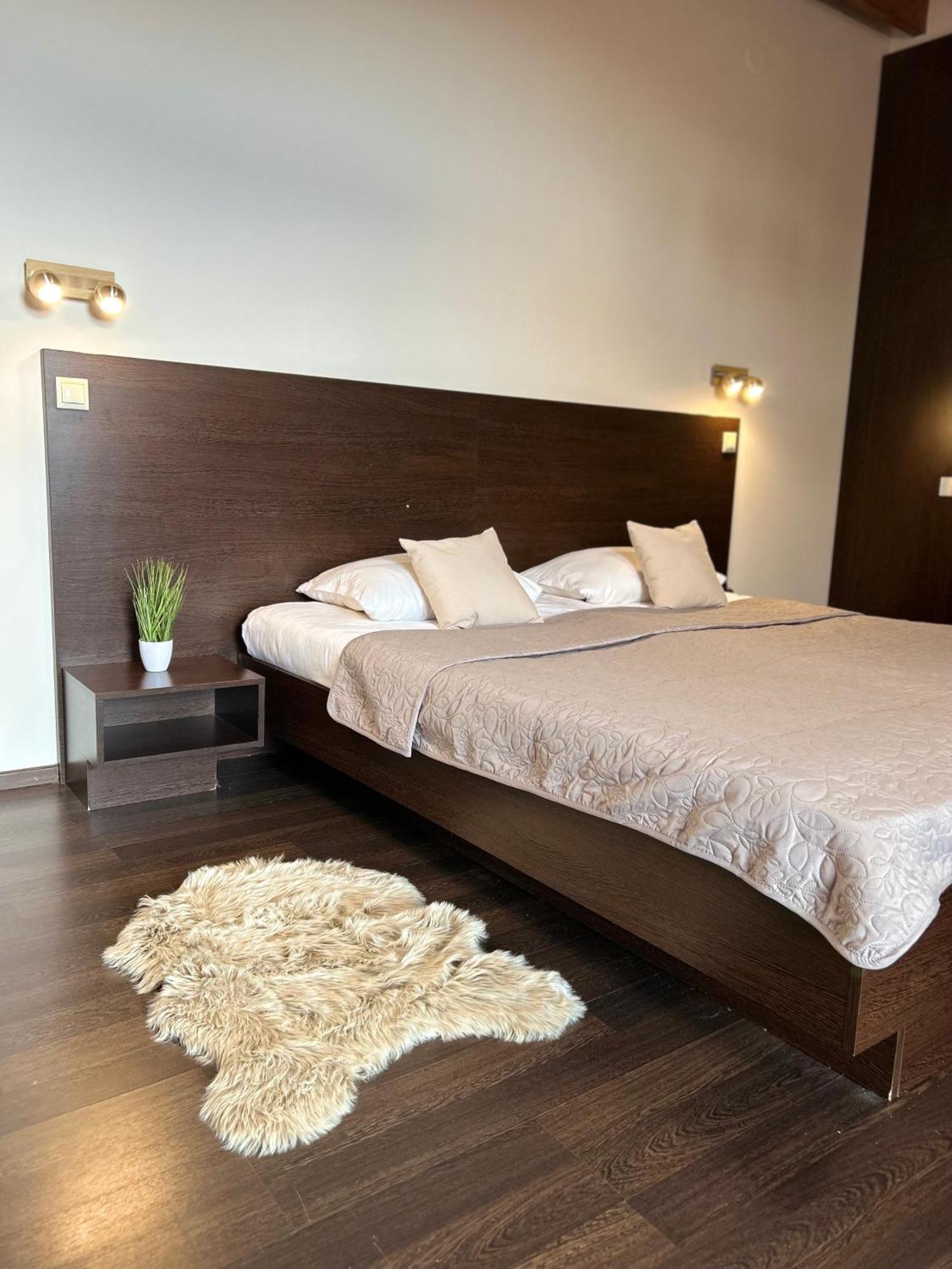 Hotel Ar Golden House à Košice Extérieur photo